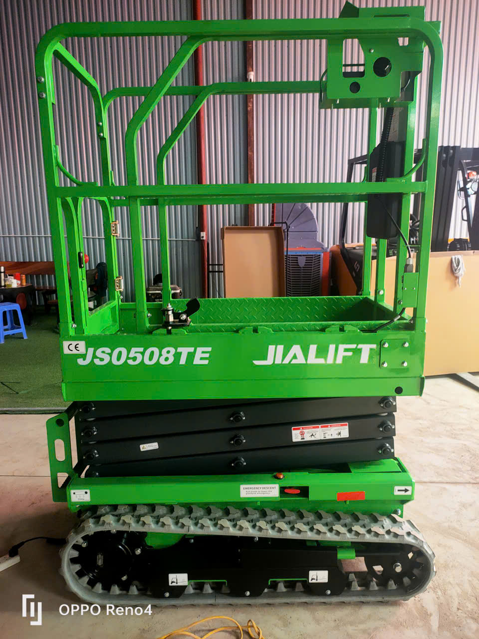 Xe nâng người cắt kéo bánh xích Jialift JS0508 ET - Ảnh 3