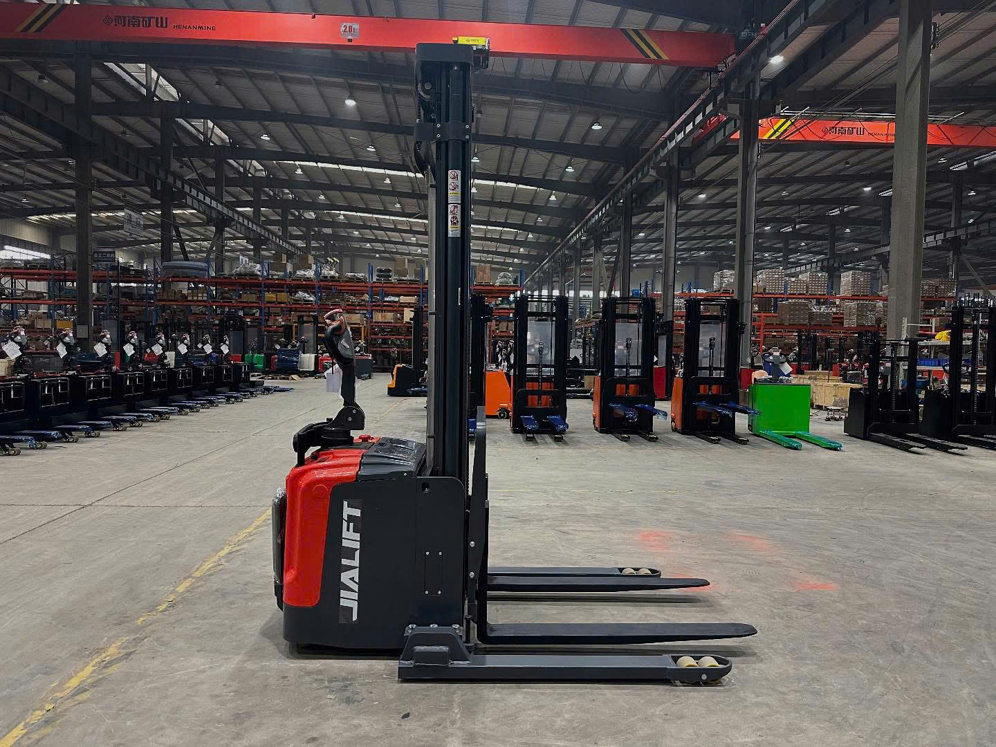 Xe nâng Stacker chân rộng 2 tấn CL2030GAY - Ảnh 2