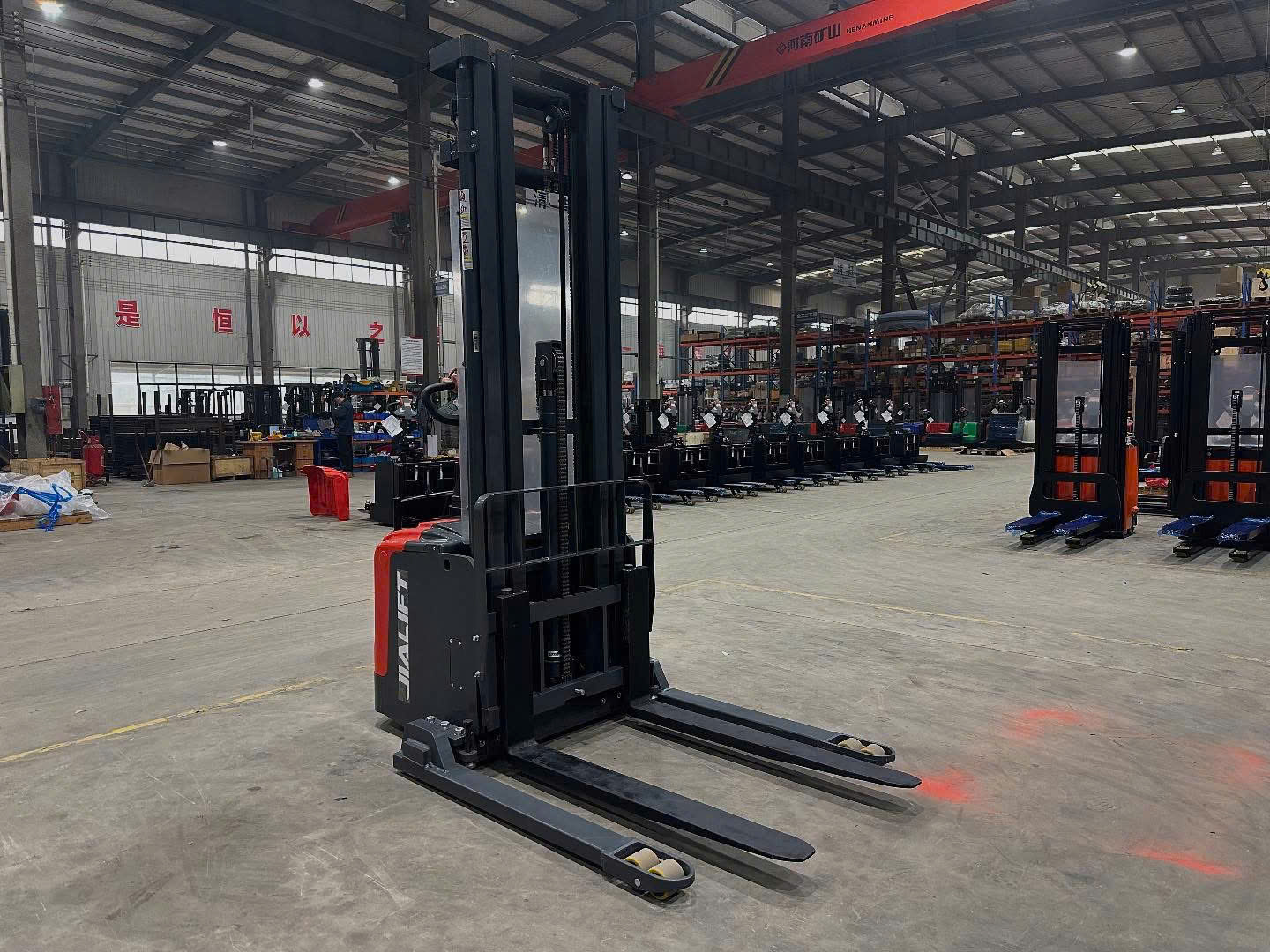 Xe nâng Stacker chân rộng 2 tấn CL2030GAY - Ảnh 4