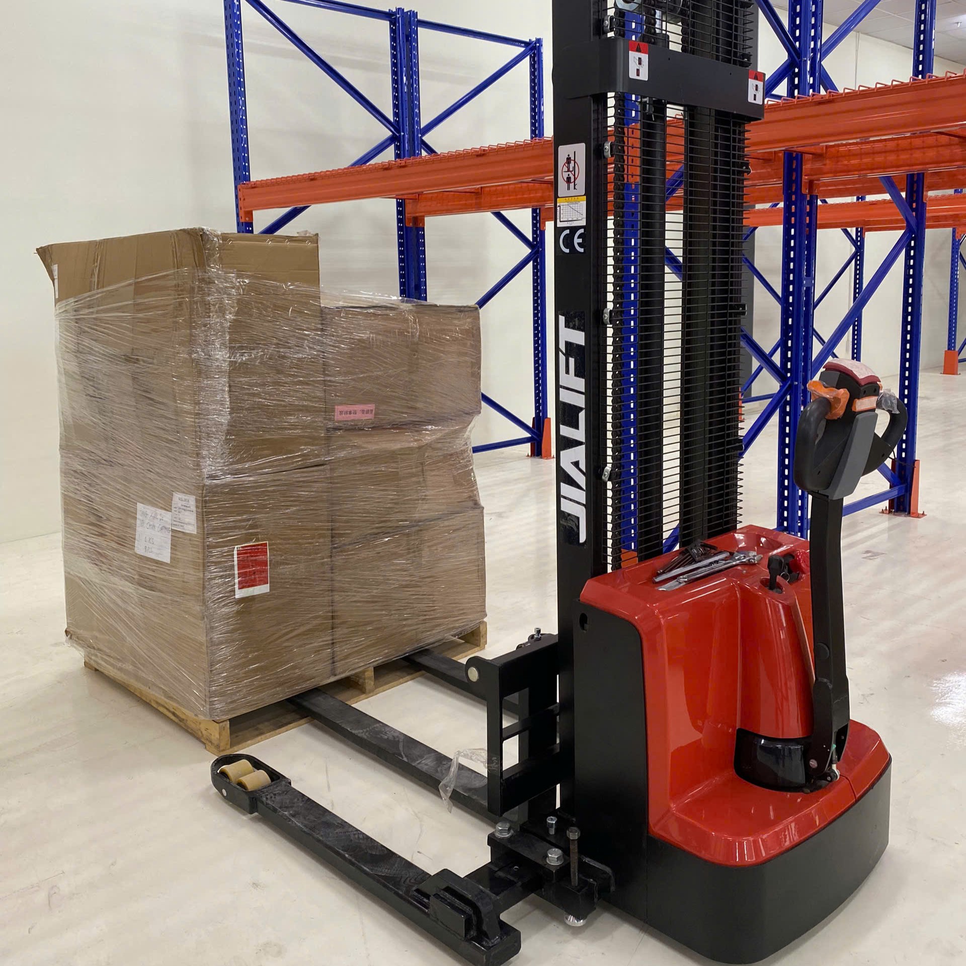 Xe nâng điện chân rộng 1,3 Tấn CL1330GHY - Ảnh 2