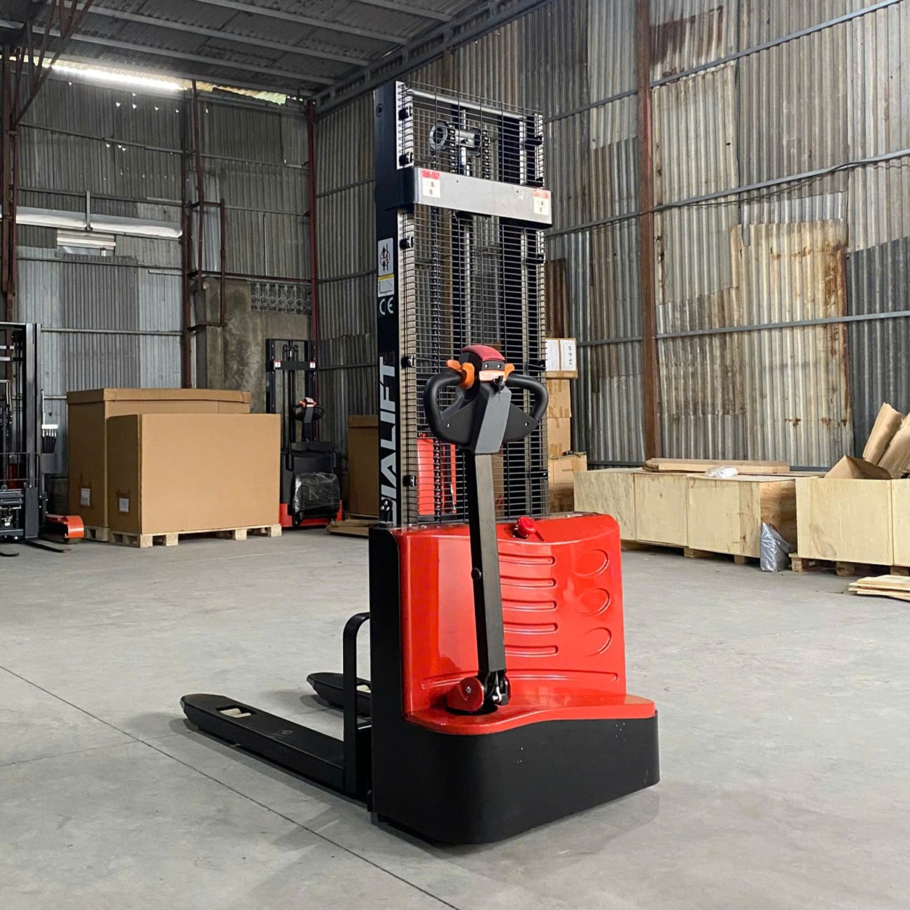 Alternative view of Xe nâng điện Stacker 1.5 Tấn CL1530JB