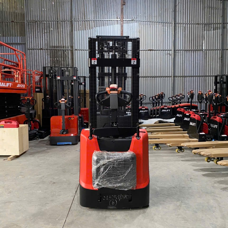 Alternative view of Xe nâng Stacker CDD2030J-BRM