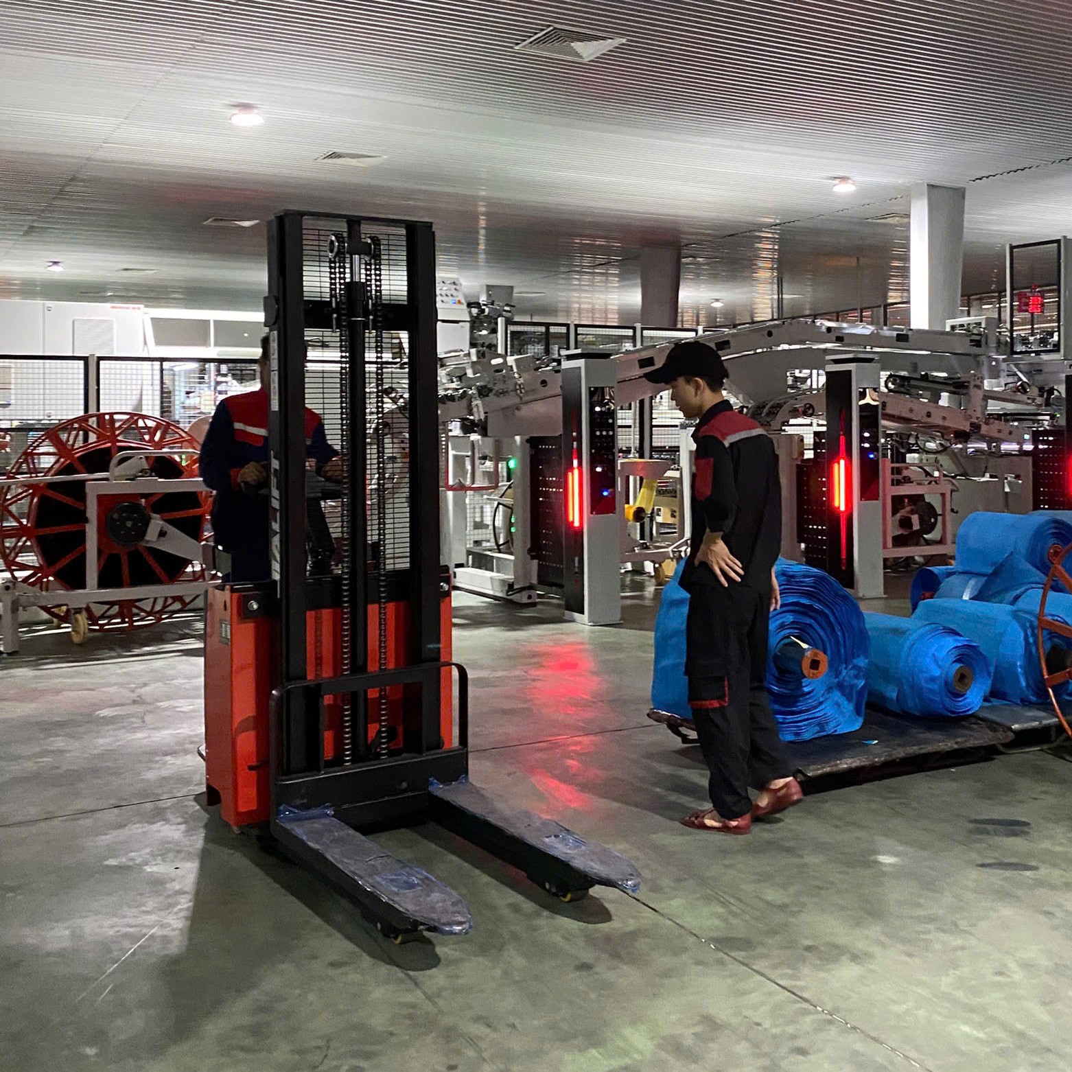 Xe nâng Stacker điện 1.5 Tấn CL1532E - Ảnh 2
